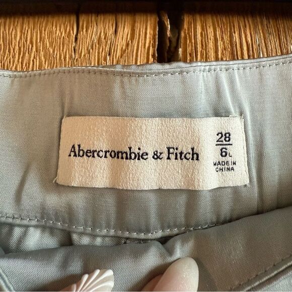 NWT Abercrombie Women’s Satin Tailored Wide Leg Pant - Silver 28 Long - Picture 8 of 9